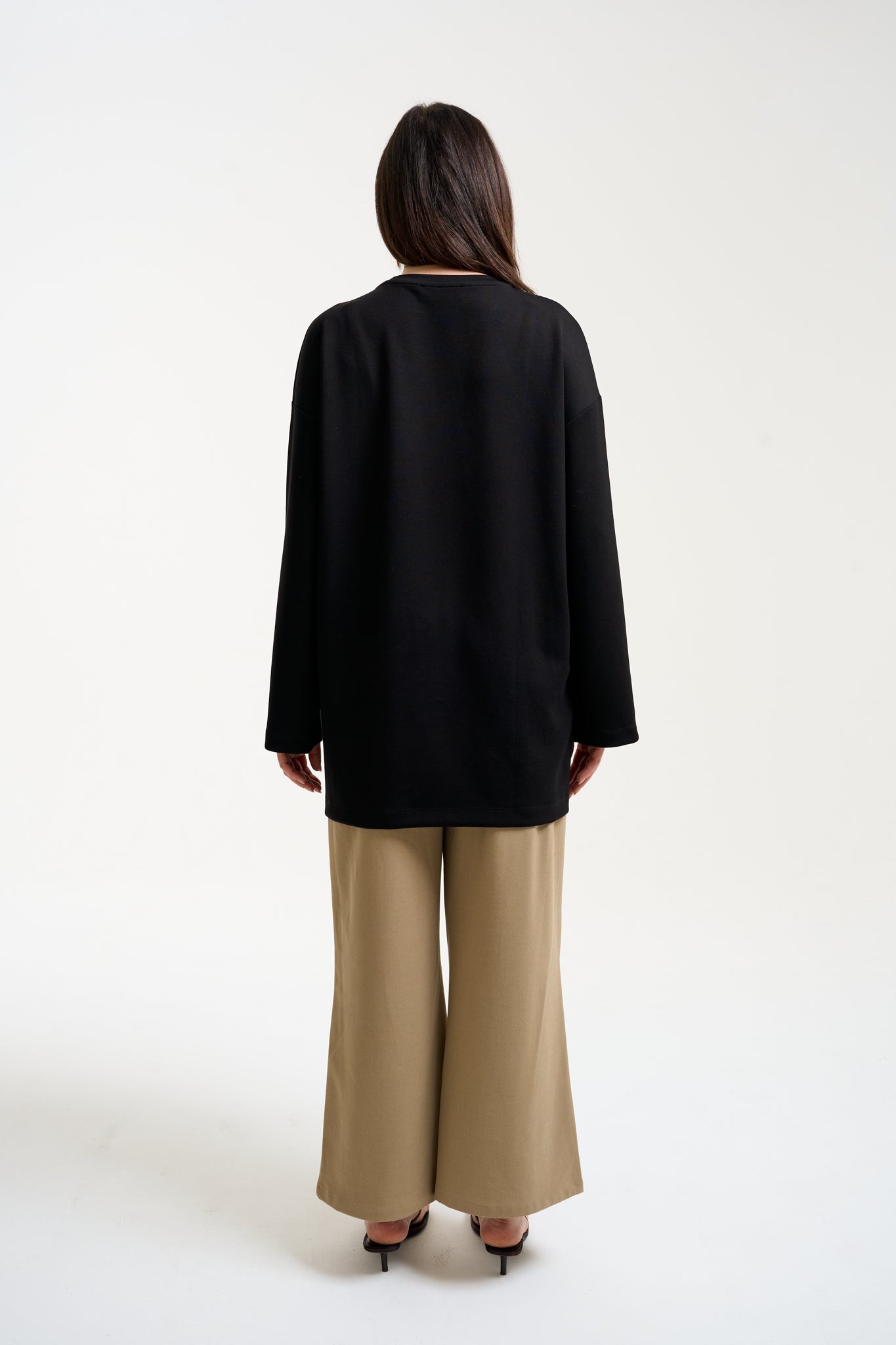 Oversized long sleeve black
