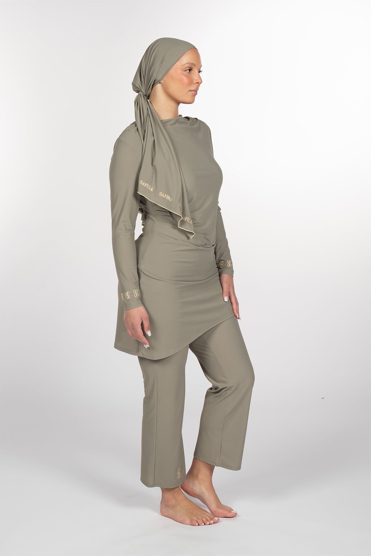 Element | Tan Through | Green Reef