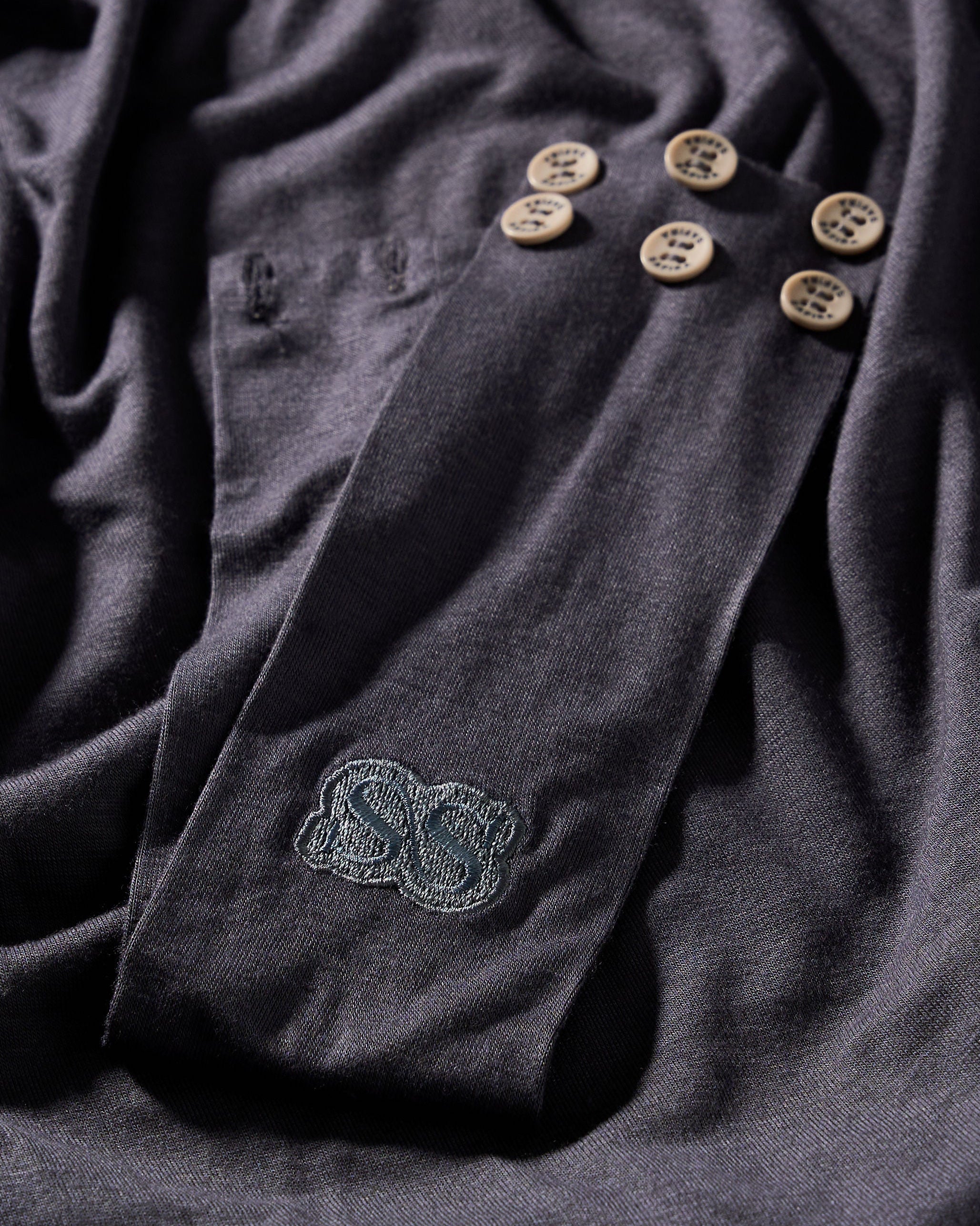 Staple Scarf II | Gun Metal