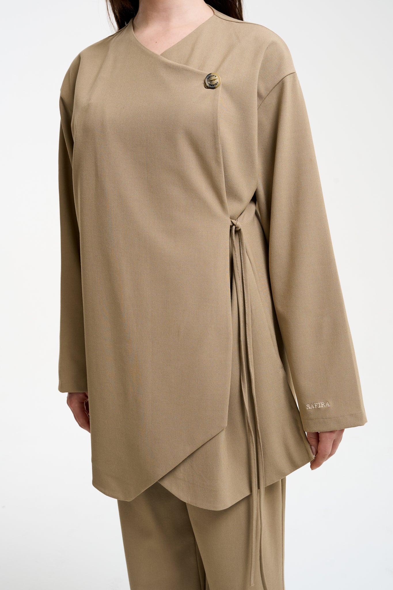 Button wrap top