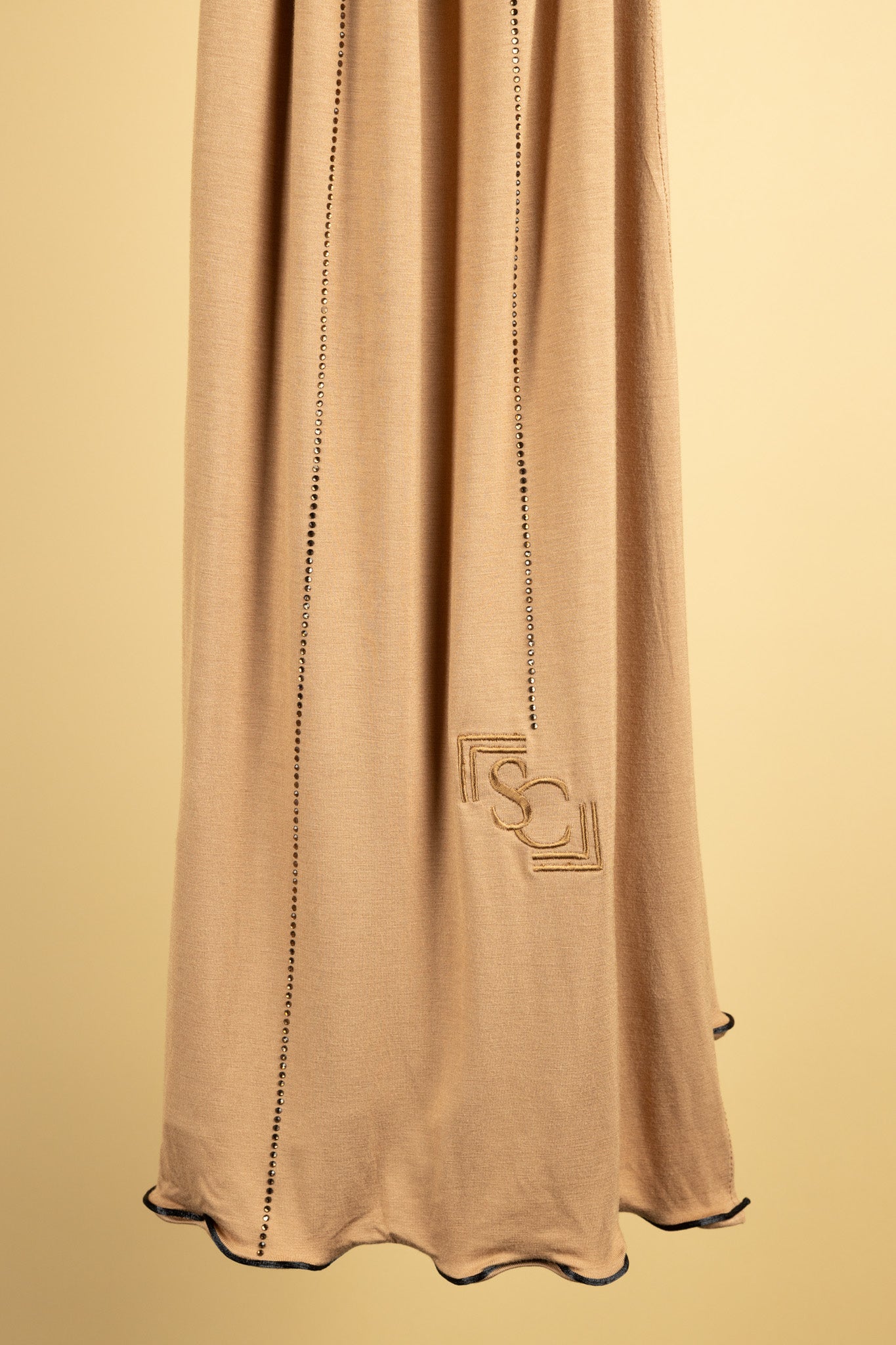 The Revamp | Camel x Black